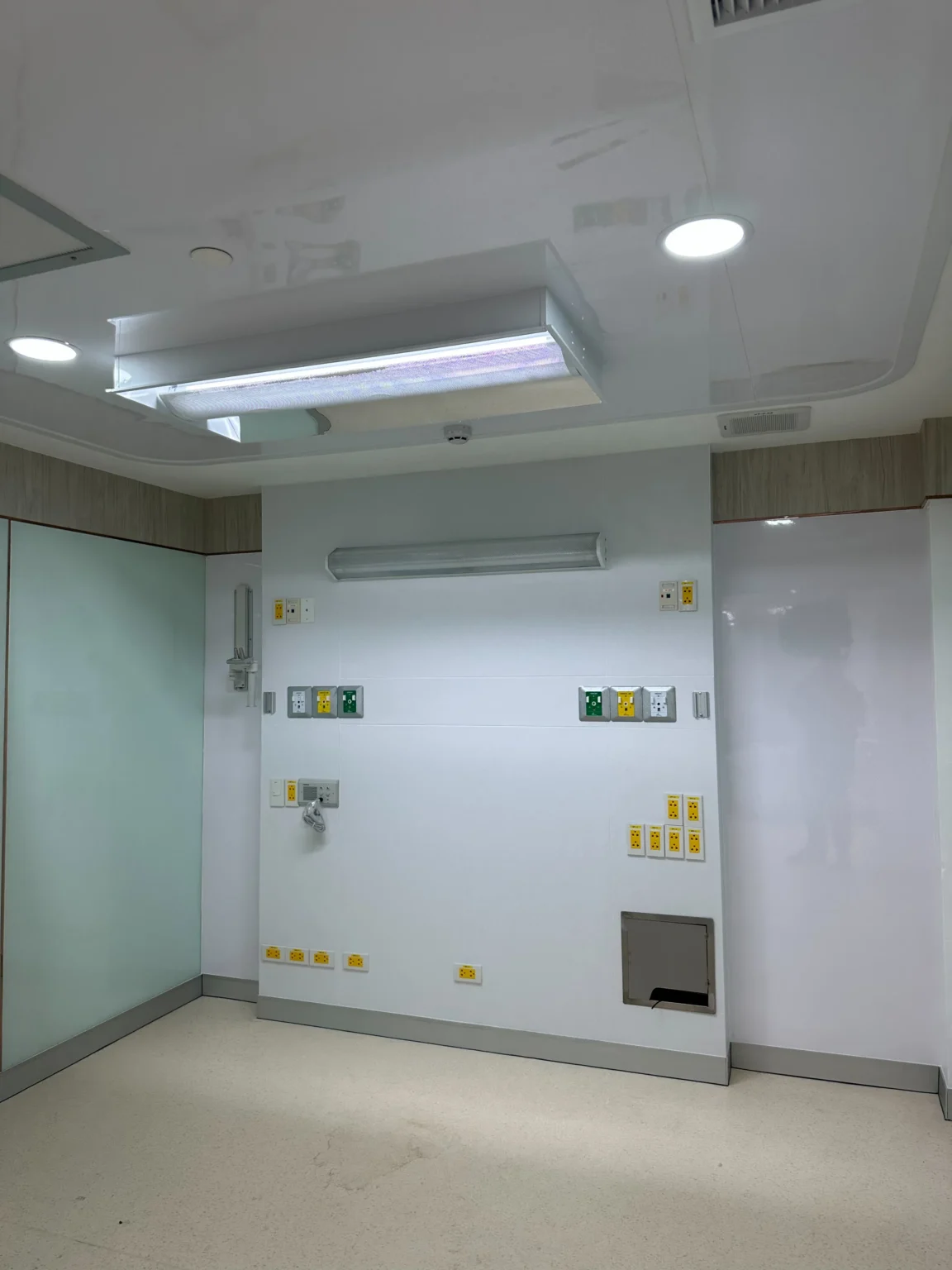 การติดตั้ง ก๊าซทางการแพทย์ รพ.ศิริราช | Two Brothers Medical