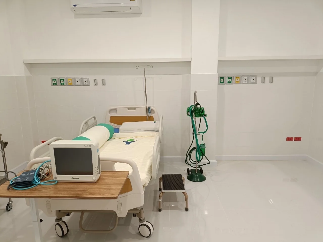 หัวจ่ายก๊าซทางการแพทย์ติดผนัง ห้องผู้ป่วย รพ.เจษฎา | Two Brothers Medical